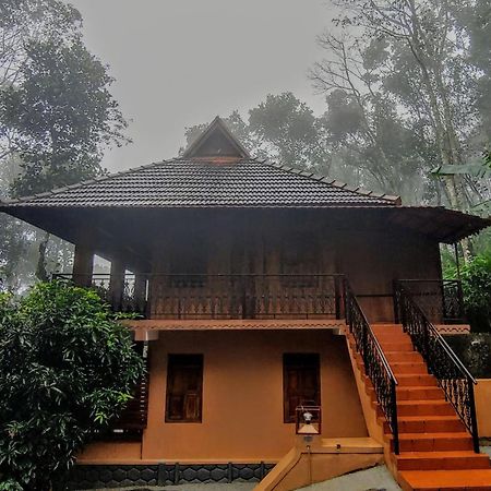 Kalpavanam Heritage Resort Thekkady Habitación foto