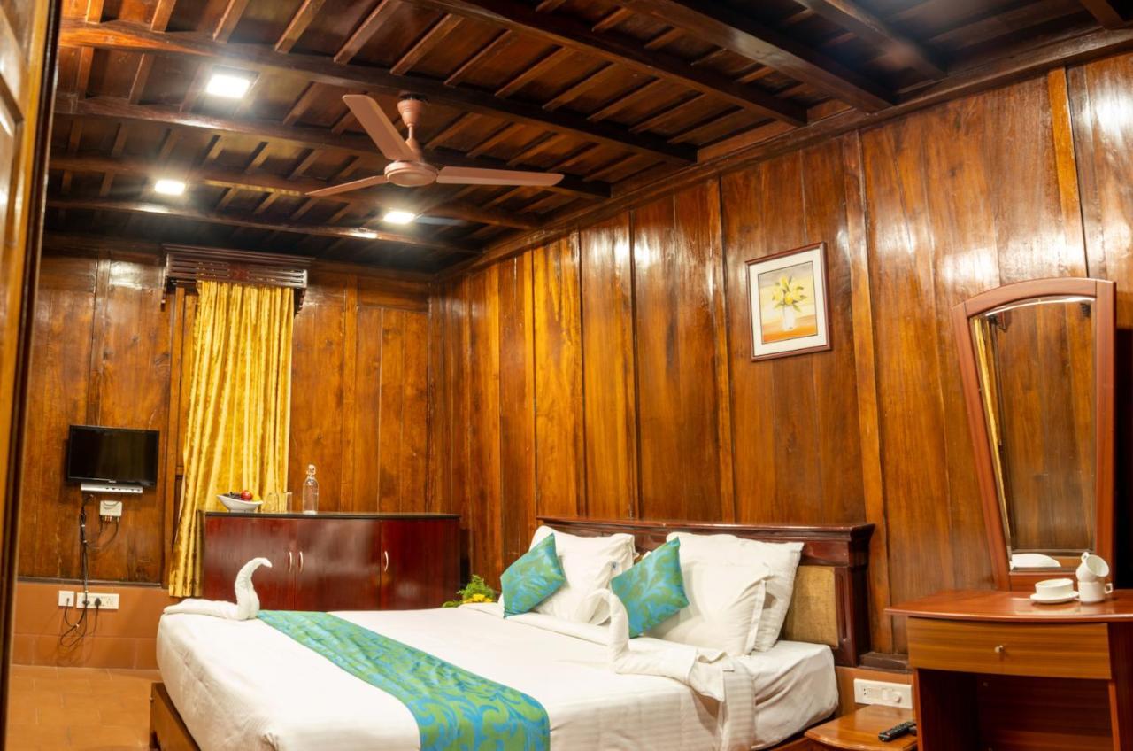 Kalpavanam Heritage Resort Thekkady Exterior foto