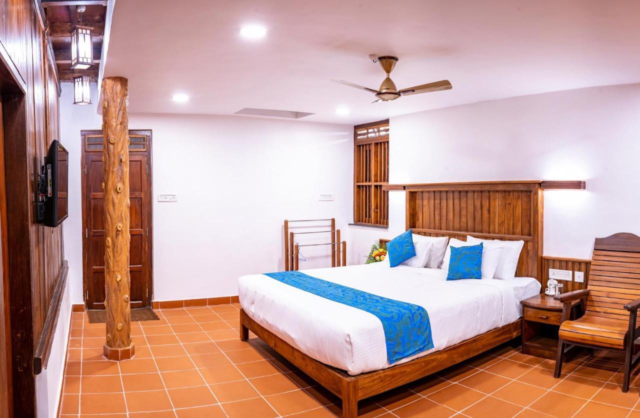 Kalpavanam Heritage Resort Thekkady Exterior foto