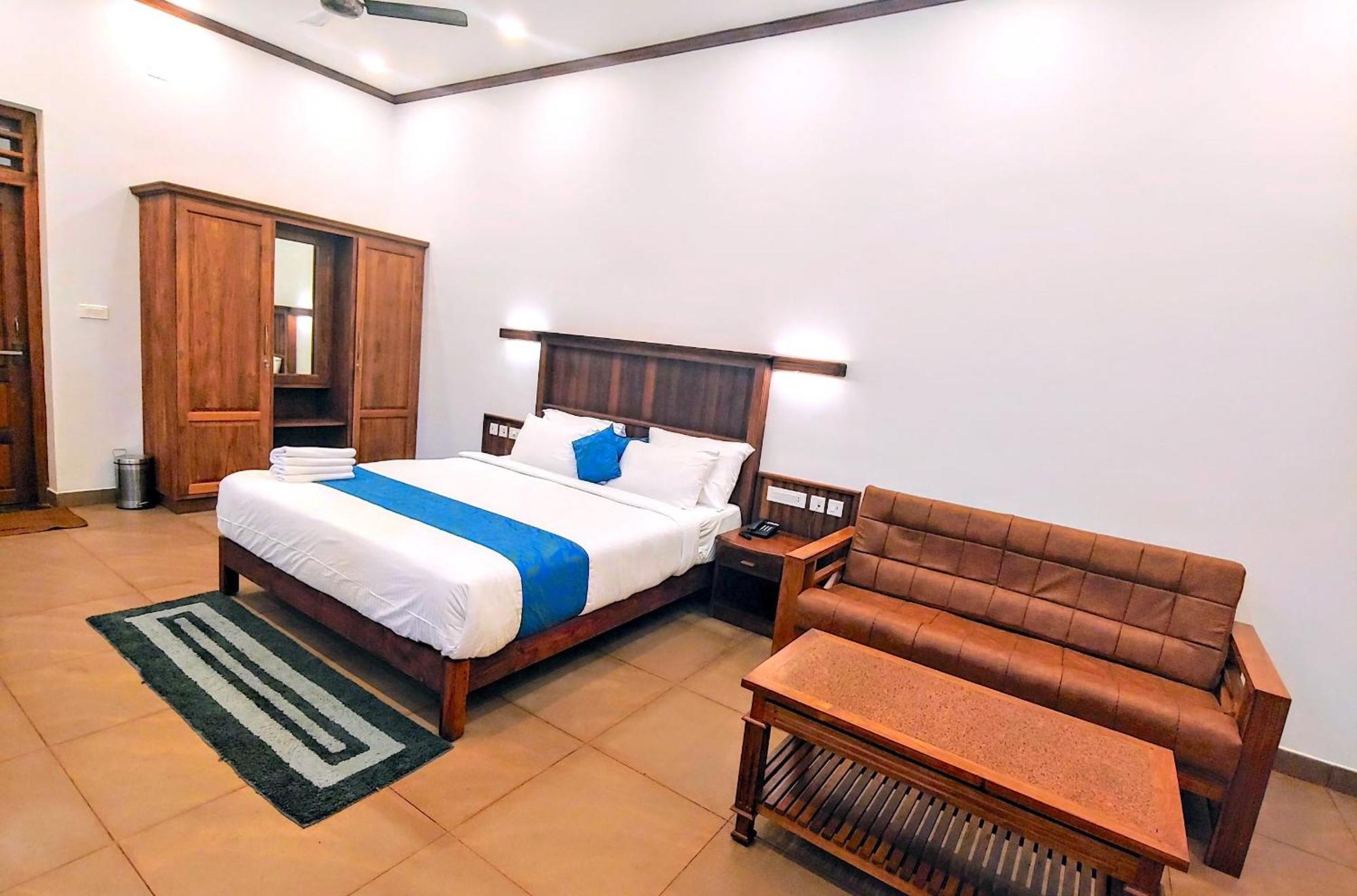 Kalpavanam Heritage Resort Thekkady Habitación foto