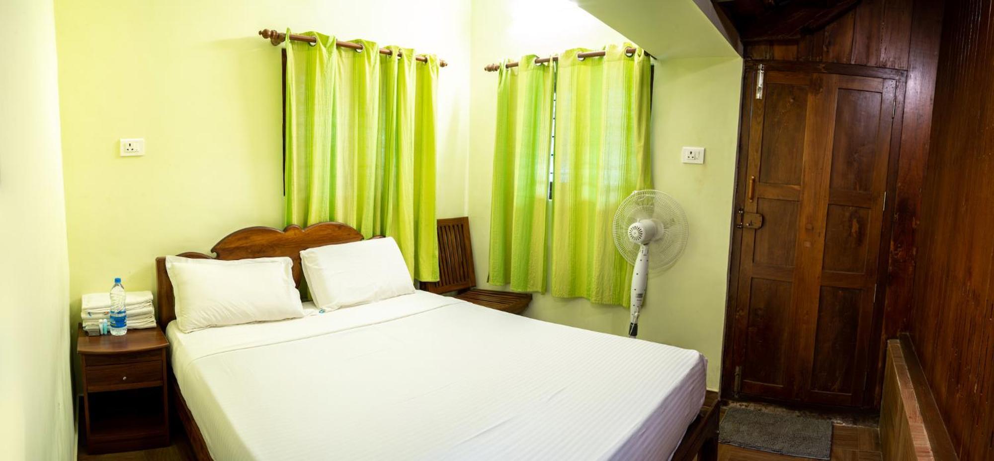 Kalpavanam Heritage Resort Thekkady Habitación foto